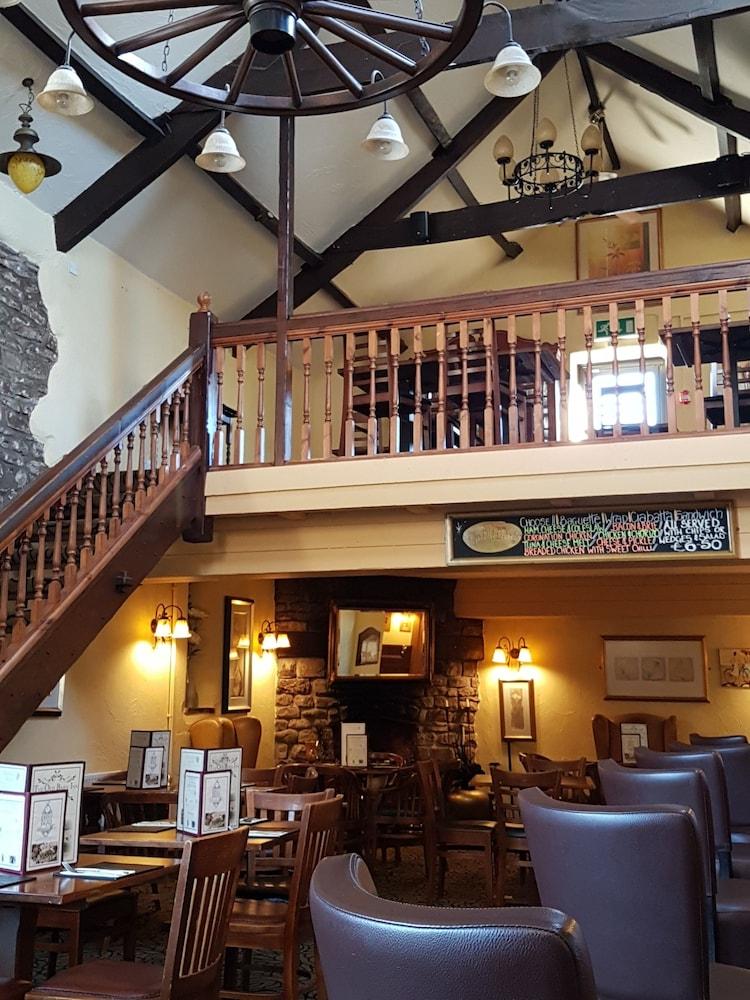 The Old Barn Inn Newport  Luaran gambar