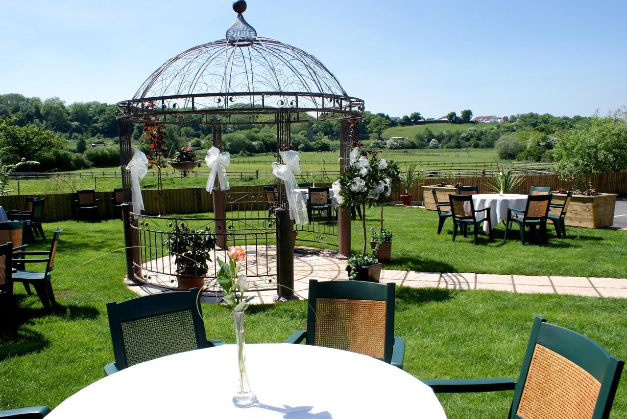 The Old Barn Inn Newport  Luaran gambar