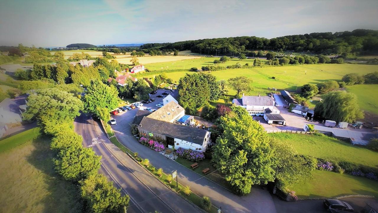The Old Barn Inn Newport  Luaran gambar
